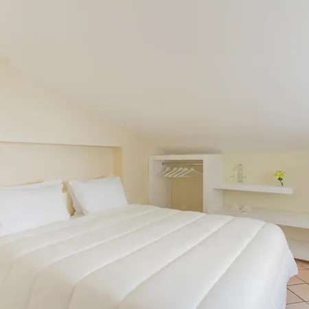 Konukevi Palazzo Gargiulo Luxury