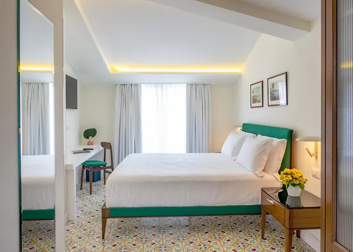 Palazzo Gargiulo Luxury بيت ضيافة سورينتو